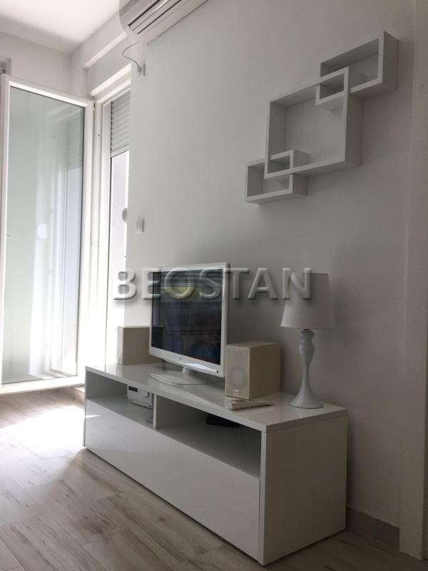 Izdavanje stanova Beograd - Novi Beograd