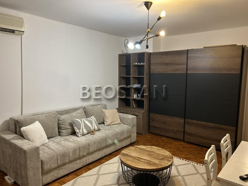 Izdavanje stanova Beograd - Novi Beograd