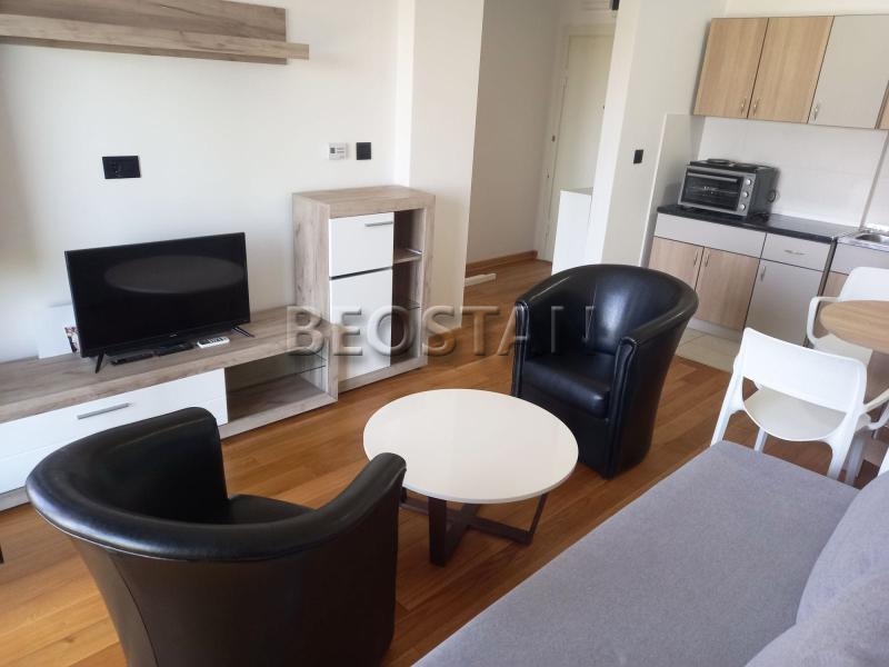 Širi centar - Banjica #65892