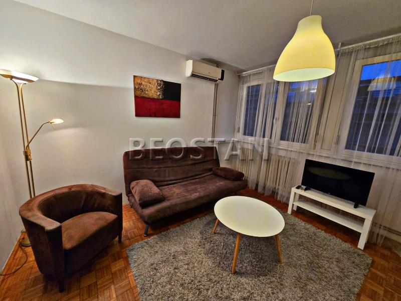 Izdavanje stanova Beograd - Novi Beograd