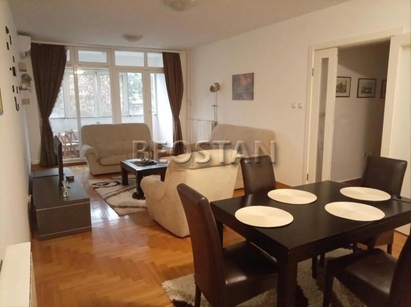 Izdavanje stanova Beograd - Novi Beograd