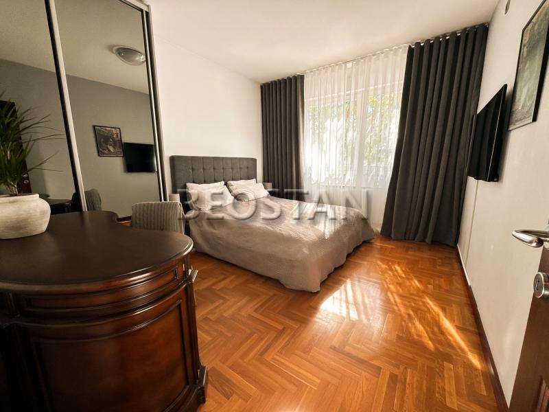 Novi Beograd - Blok 22 #64872 Novi Beograd - Blok 22 #64872