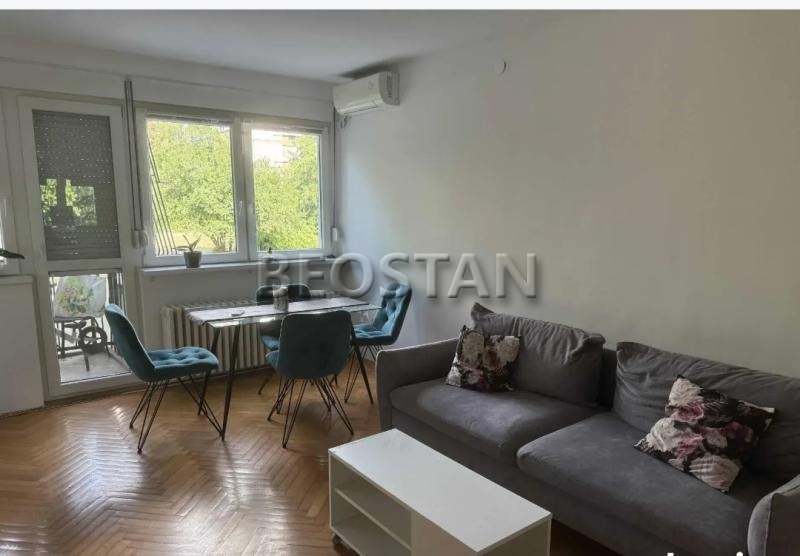 Izdavanje stanova Beograd - Novi Beograd