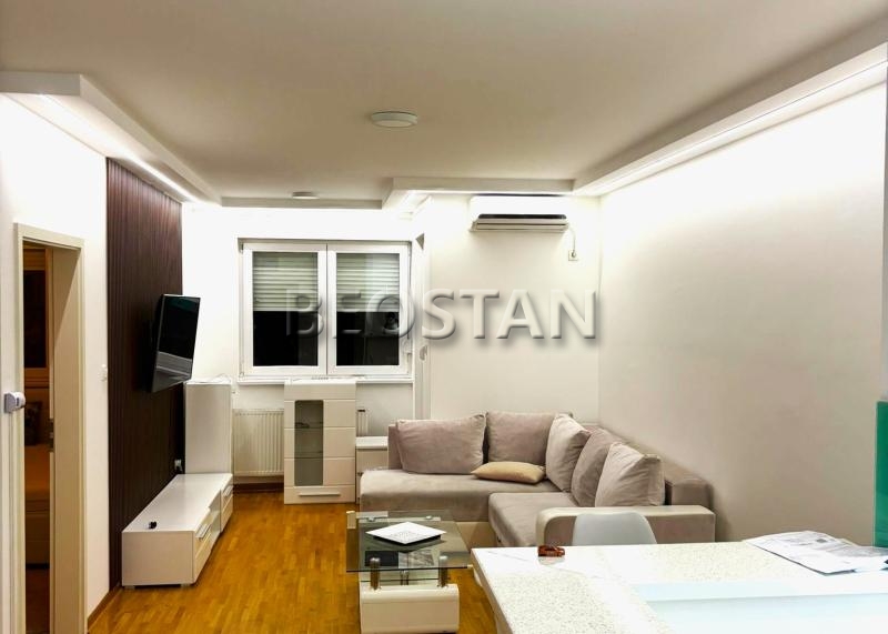 Izdavanje stanova Beograd - Zemun