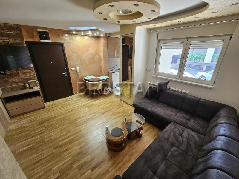 Širi centar - Lekino brdo #68502