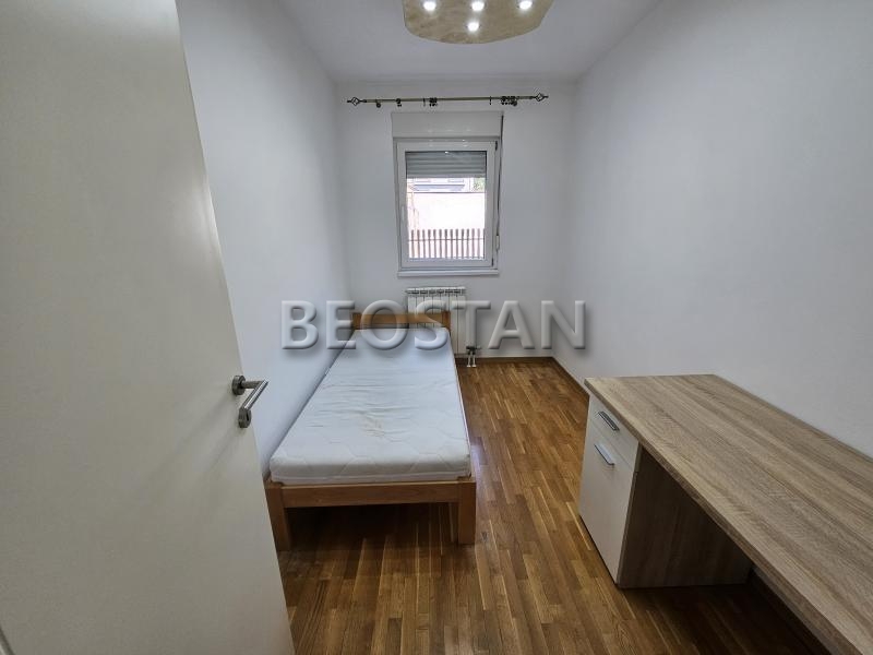 Širi centar - Lekino brdo #68502