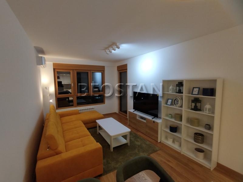 Izdavanje stanova Beograd - Novi Beograd