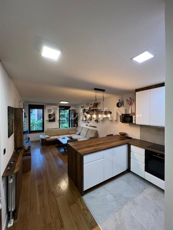 Izdavanje stanova Beograd - Zemun