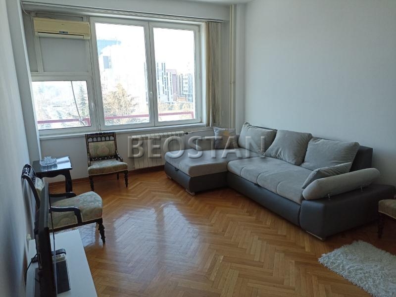 Izdavanje stanova Beograd - Novi Beograd