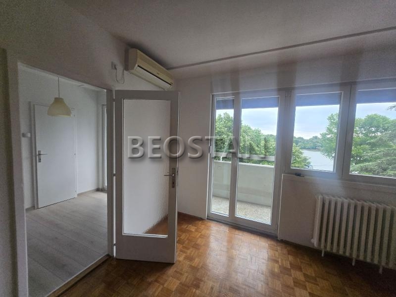 Izdavanje stanova Beograd - Zemun