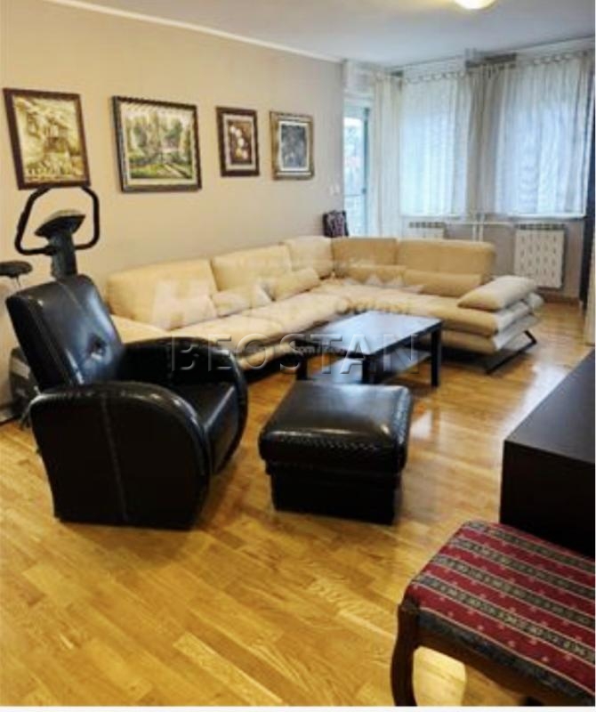 Izdavanje stanova Beograd - Novi Beograd