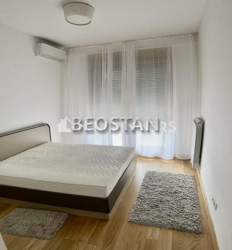 Novi Beograd - West 65 wellport #65218