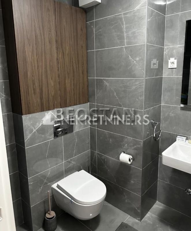 Novi Beograd - West 65 wellport #65218