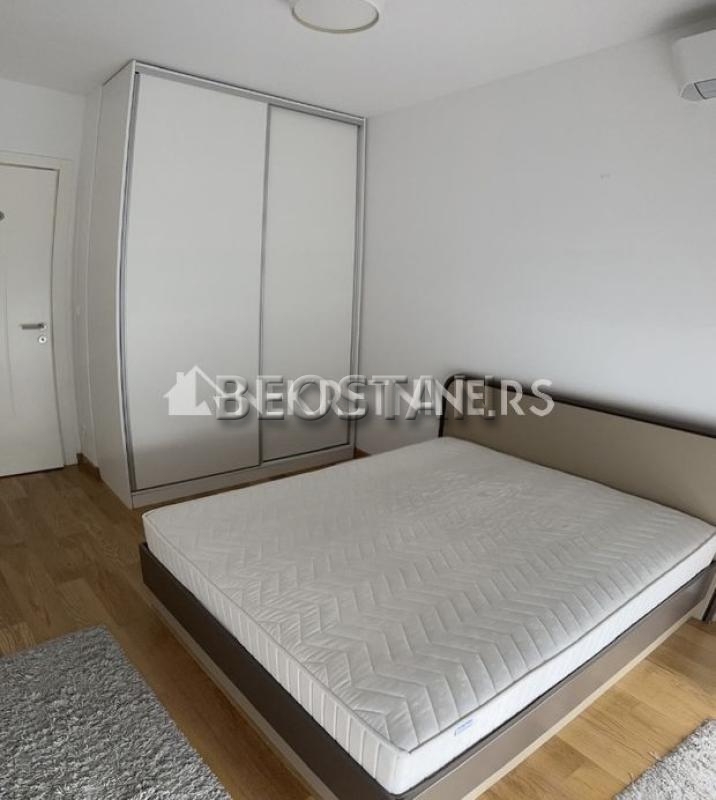 Novi Beograd - West 65 wellport #65218