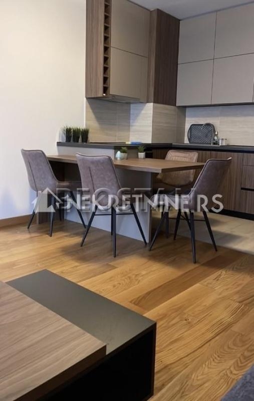 Novi Beograd - West 65 wellport #65218