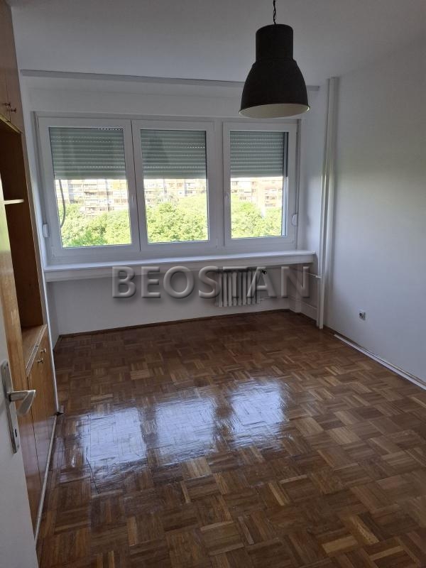 Novi Beograd - Blok 23 #67246