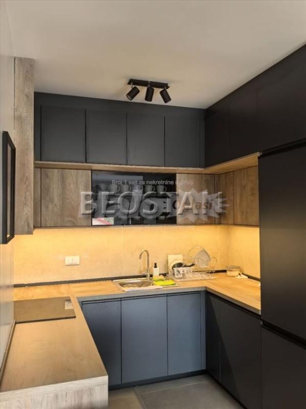 Širi centar - Ledine #64988