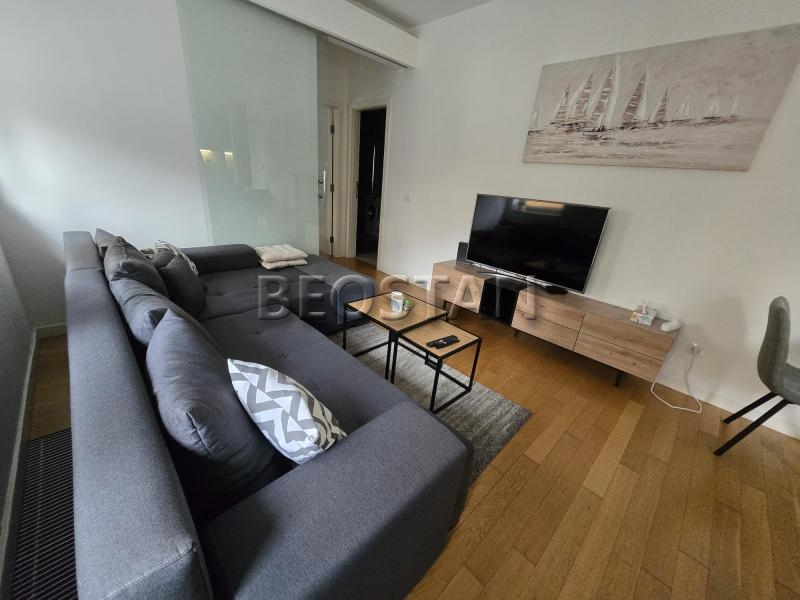 Izdavanje stanova Beograd - Novi Beograd