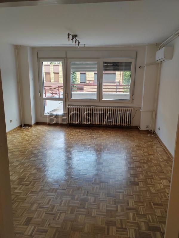 Izdavanje stanova Beograd - Novi Beograd