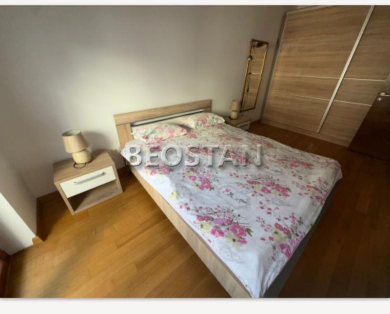 Centar - Vracar crveni krst #1965952