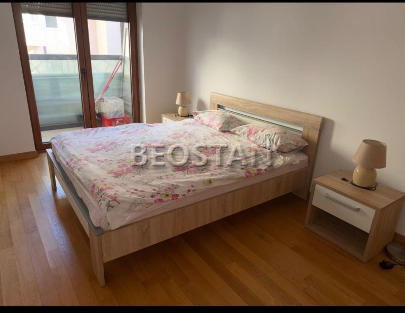 Centar - Vracar crveni krst #1965952