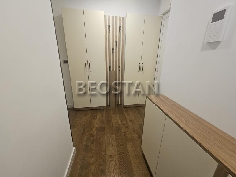 Novi Beograd - The One 2 garazna mesta #67151