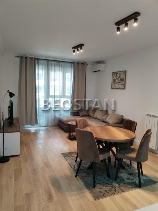 Izdavanje stanova Beograd - Novi Beograd