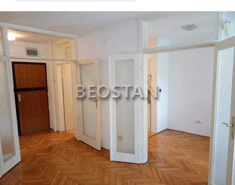 Širi centar - Banovo brdo #65085