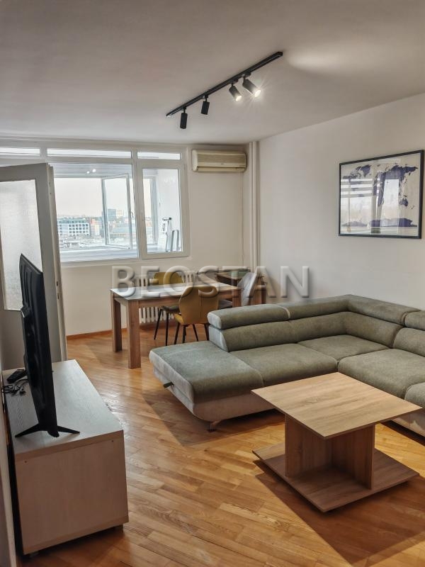 Izdavanje stanova Beograd - Novi Beograd