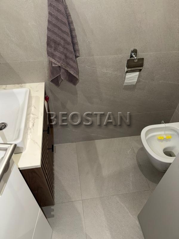 Centar - Djeram garaza #65354