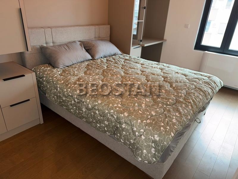 Centar - Djeram garaza #65354