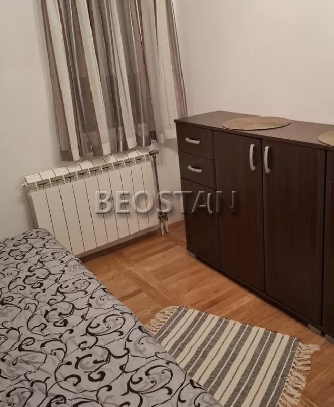 Širi centar - Surcin ledine #65192