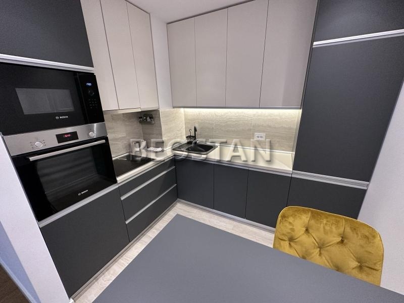 Novi Beograd - West 65 tower #64829 Novi Beograd - West 65 tower #64829