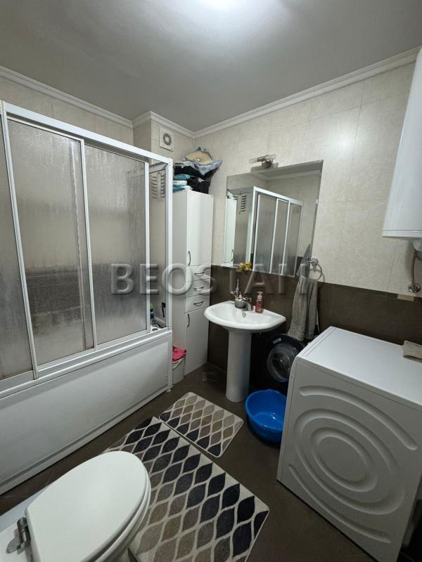 Širi centar - Vozdovac fon #66045