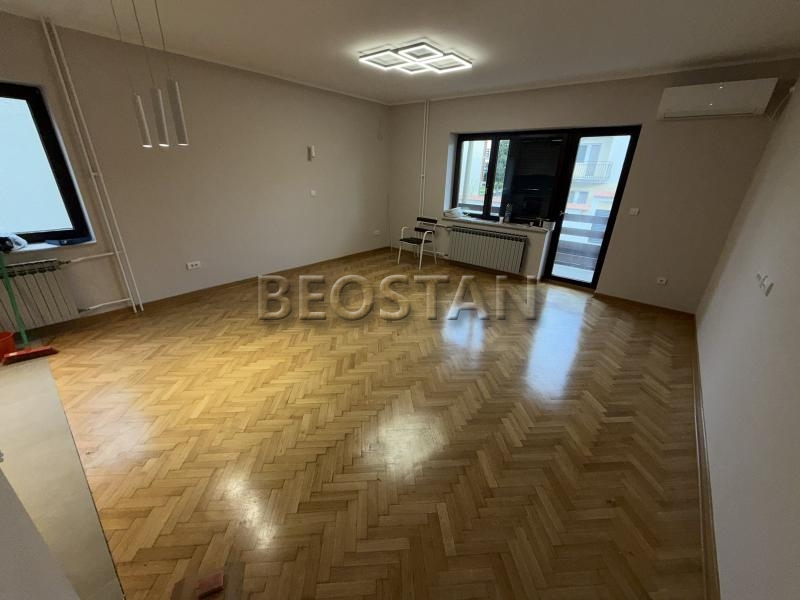 Lokal - Bezanijska kosa 2 #67191