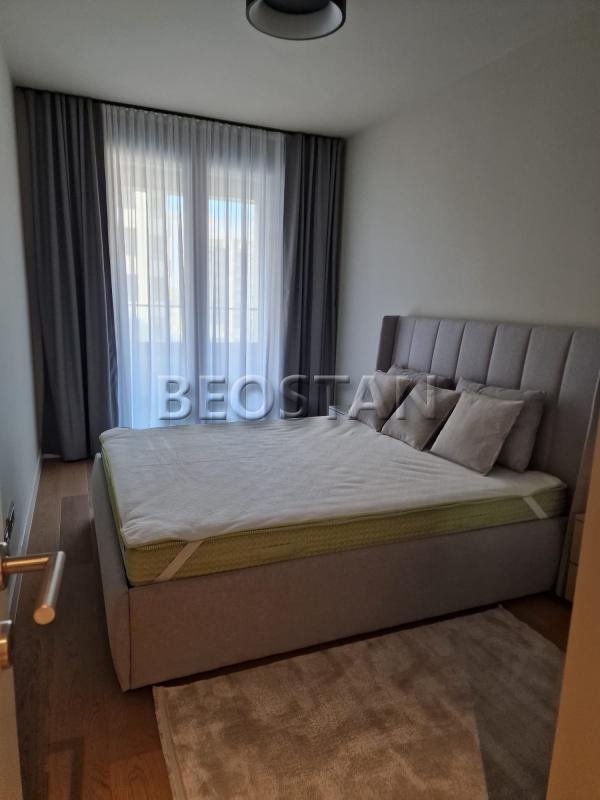 Novi Beograd - Blok 65 Wellport #67034