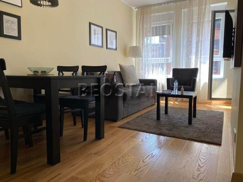 Izdavanje stanova Beograd - Novi Beograd