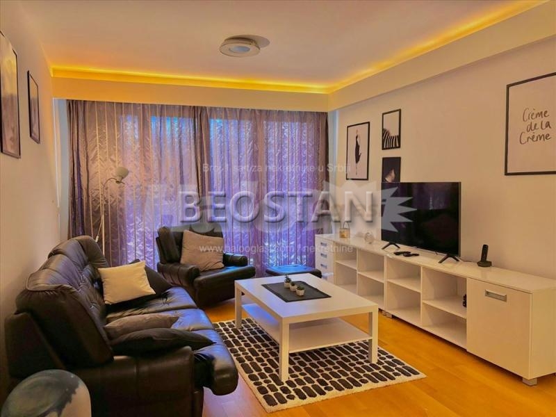 Izdavanje stanova Beograd - Novi Beograd