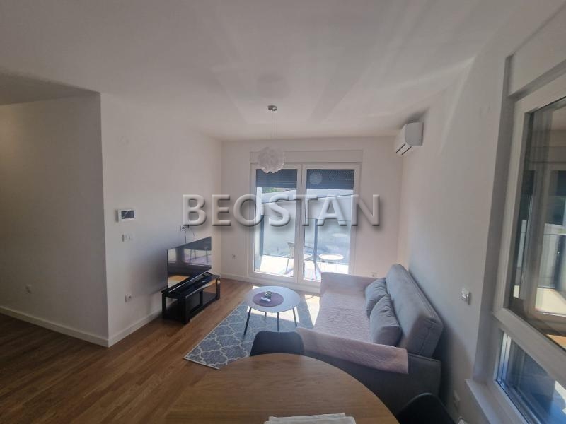 Izdavanje stanova Beograd - Novi Beograd