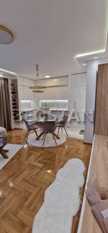 Novi Beograd - Blok 63 novogradnja #68116