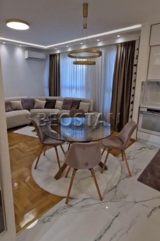 Novi Beograd - Blok 63 novogradnja #68116