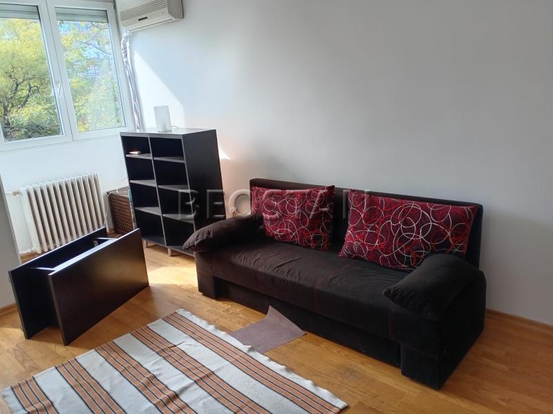 Novi Beograd - Opstina fontana #64874 Novi Beograd - Opstina fontana #64874