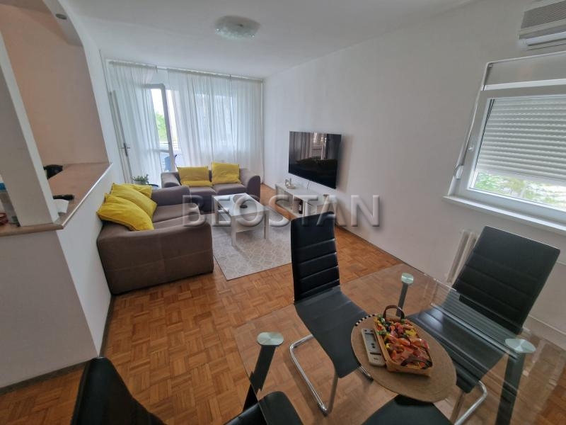 Izdavanje stanova Beograd - Novi Beograd