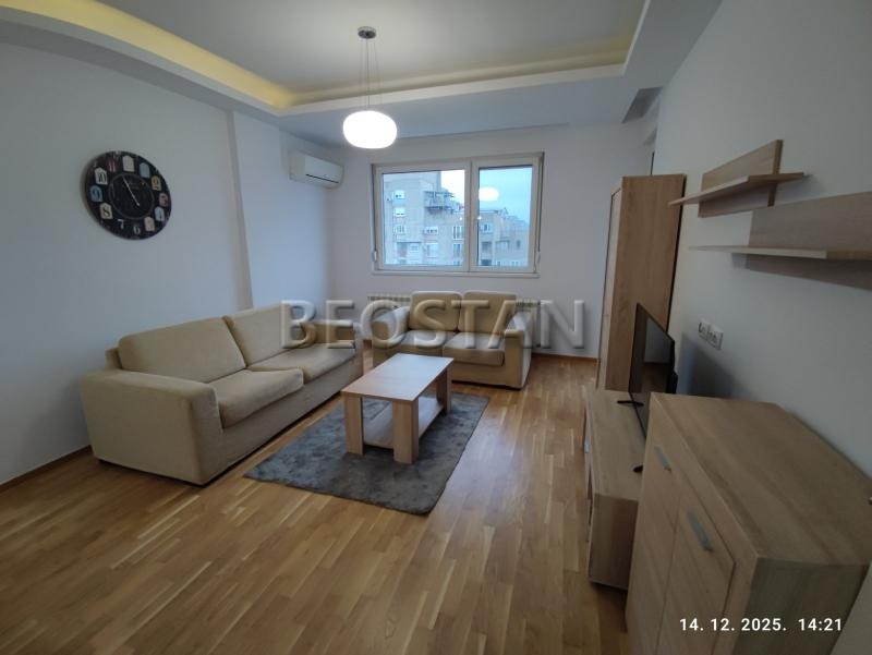 Izdavanje stanova Beograd - Novi Beograd