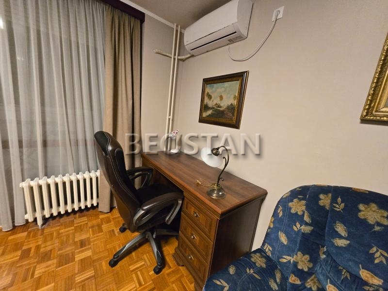 Novi Beograd - Blok 70 delta #3065785