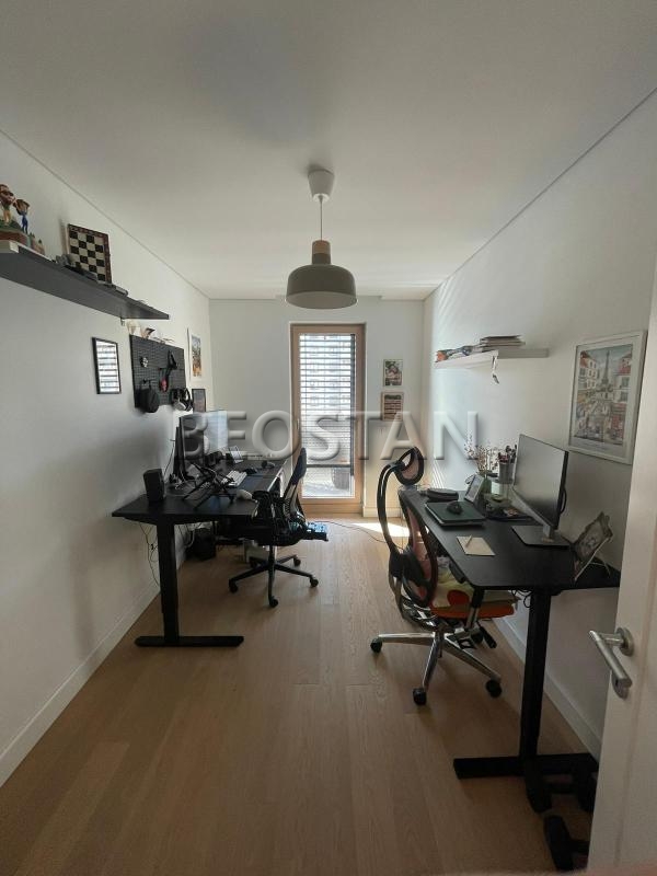 Novi Beograd - Stari merkator novogradnja #56562