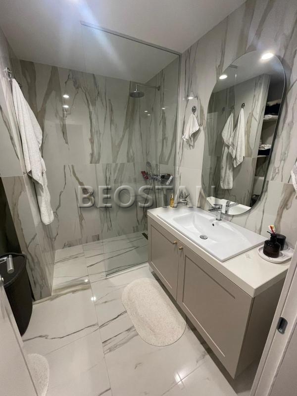 Novi Beograd - Stari merkator novogradnja #56562