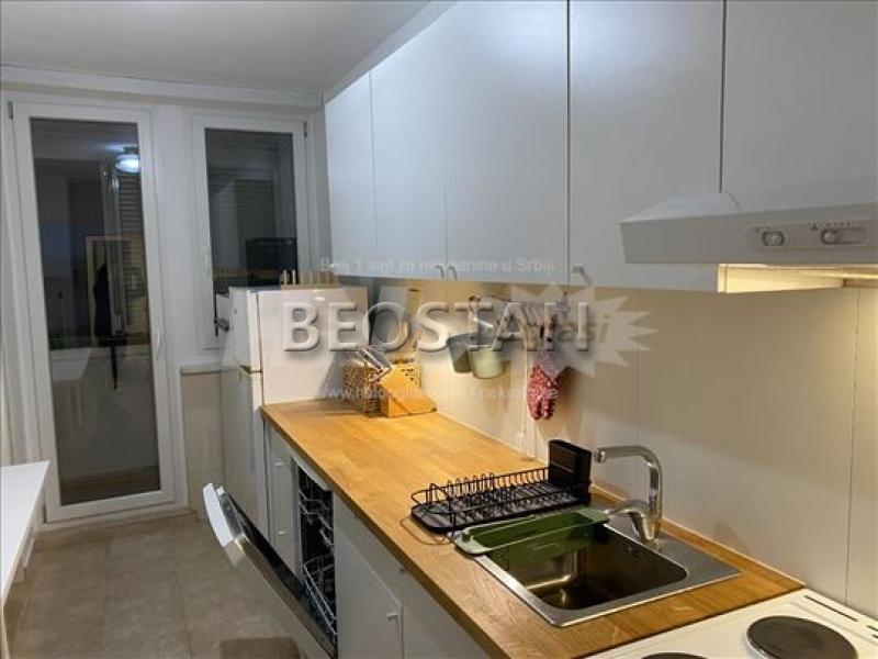 Izdavanje stanova Beograd - Novi Beograd