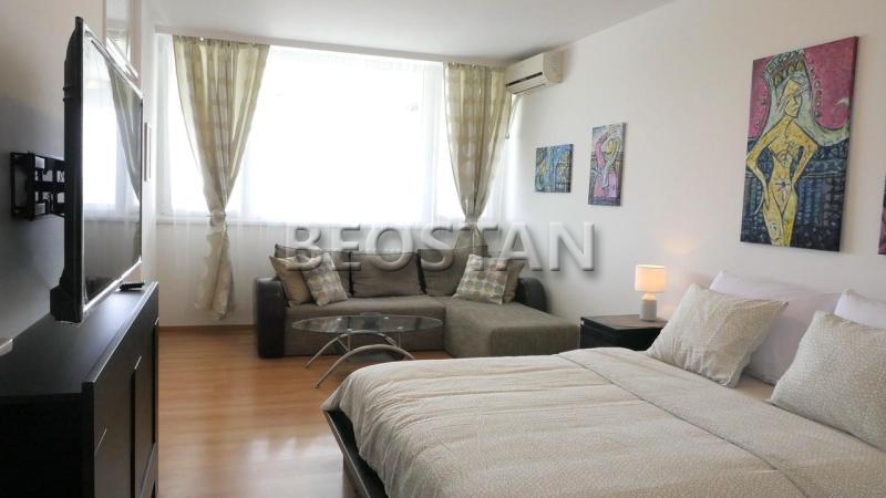Izdavanje stanova Beograd - Novi Beograd