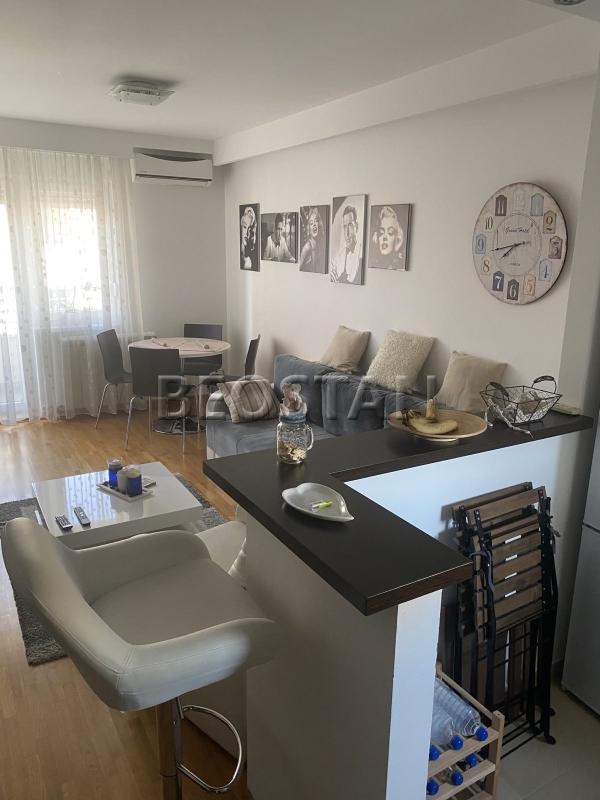 Izdavanje stanova Beograd - Centar